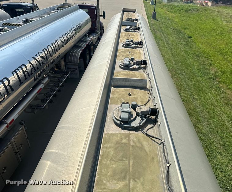 image for item EE7545 2005 Polar tank trailer