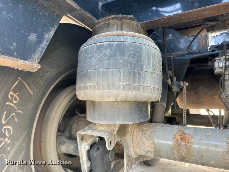 image for item EE7545 2005 Polar tank trailer