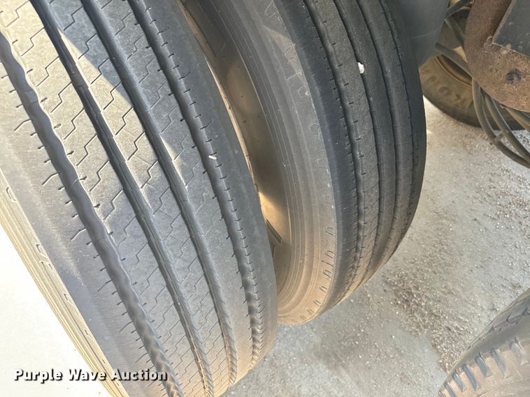 image for item EE7545 2005 Polar tank trailer