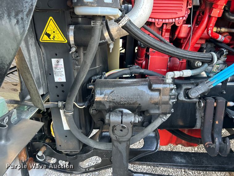 image for item EG0931 2009 International  9200i semi truck