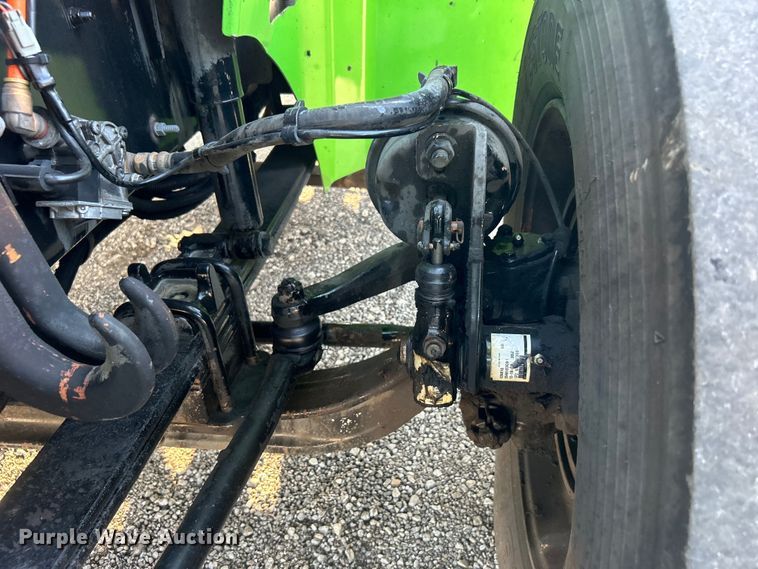 image for item EG0931 2009 International  9200i semi truck