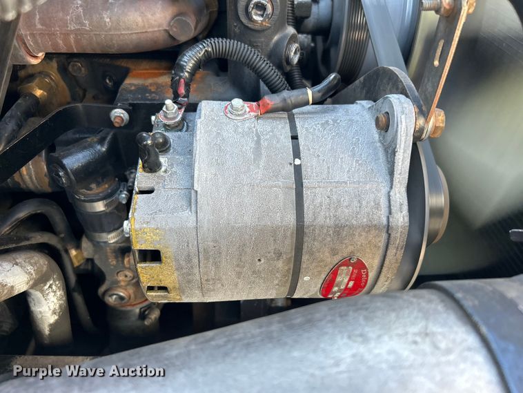 image for item EG0936 2002 Freightliner  Century Class S/T semi truck