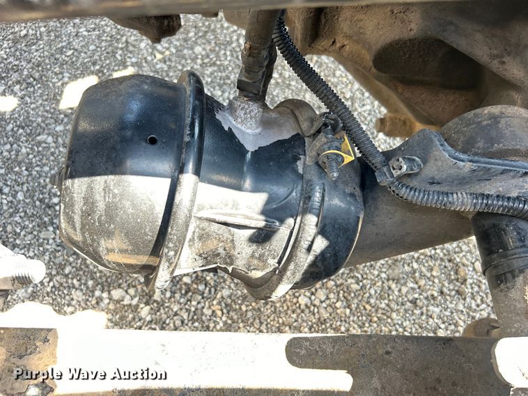 image for item EG0936 2002 Freightliner  Century Class S/T semi truck