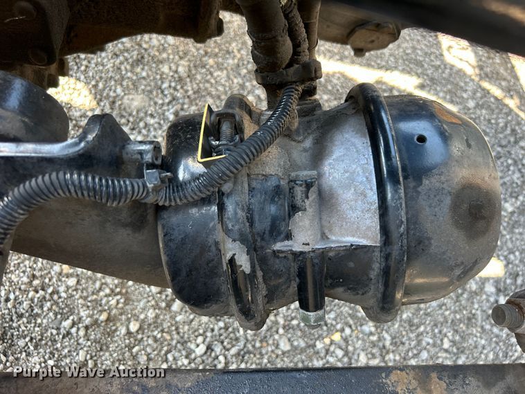 image for item EG0936 2002 Freightliner  Century Class S/T semi truck