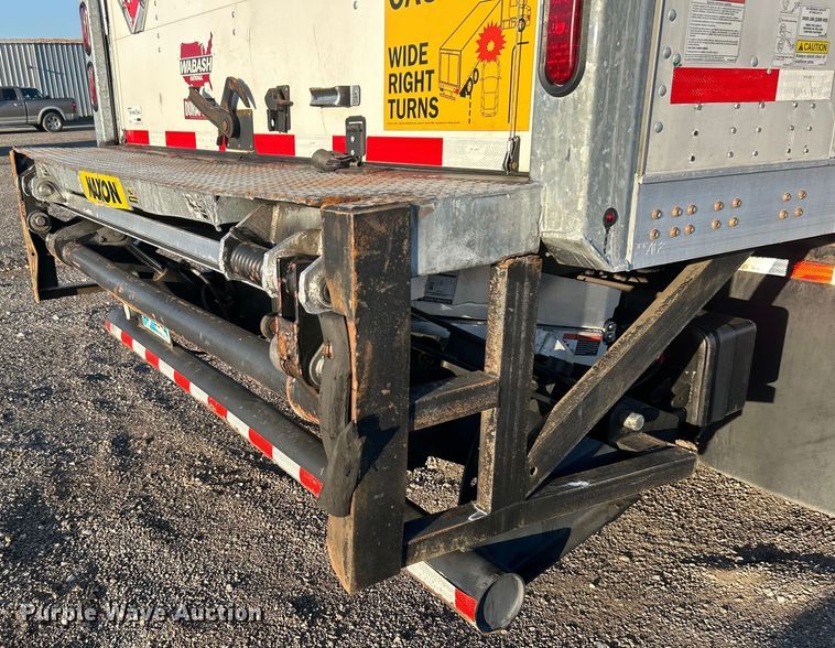image for item EG0942 2013 Wabash National  dry van trailer