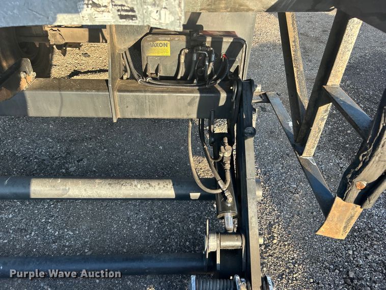 image for item EG0942 2013 Wabash National  dry van trailer