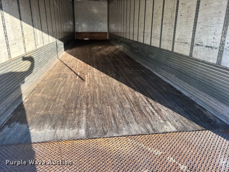 image for item EG0942 2013 Wabash National  dry van trailer