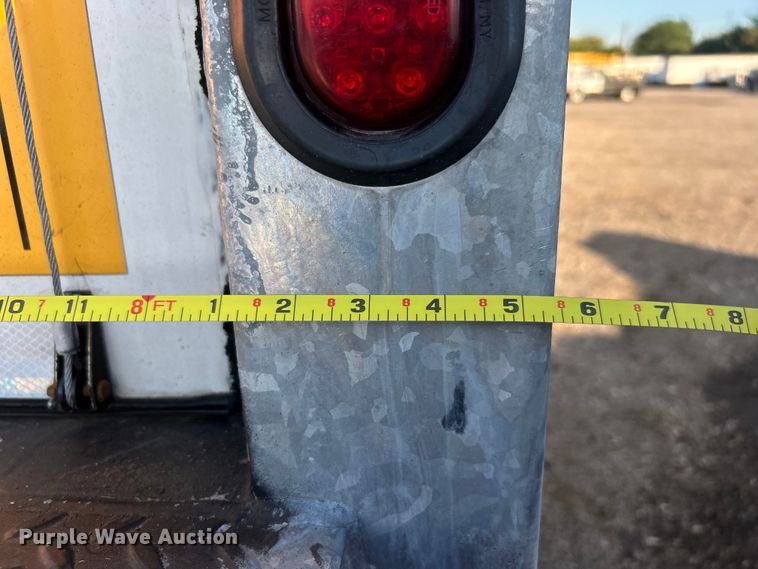 image for item EG0942 2013 Wabash National  dry van trailer