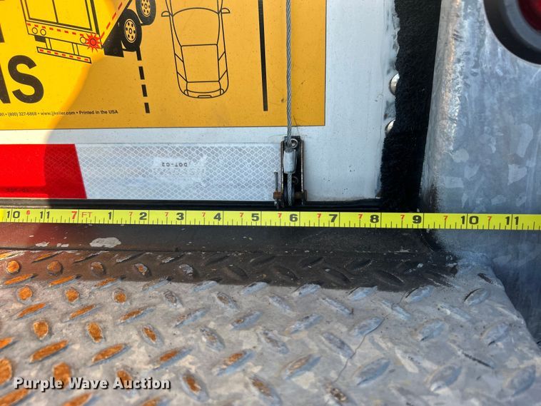 image for item EG0942 2013 Wabash National  dry van trailer