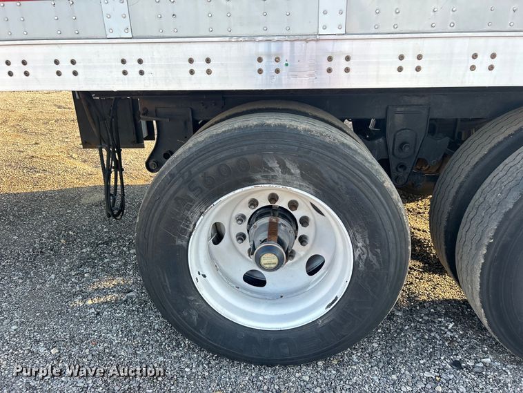 image for item EG0942 2013 Wabash National  dry van trailer