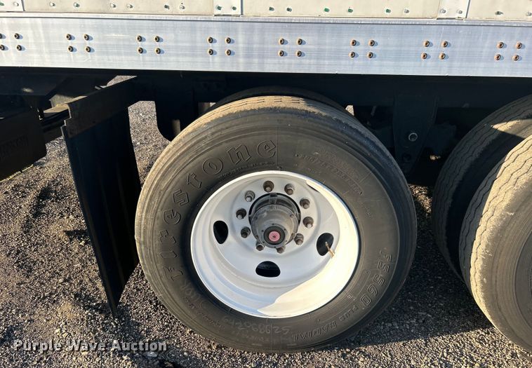 image for item EG0942 2013 Wabash National  dry van trailer