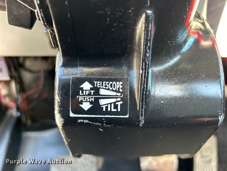 image for item EG0944 1999 Freightliner  FL112 semi truck