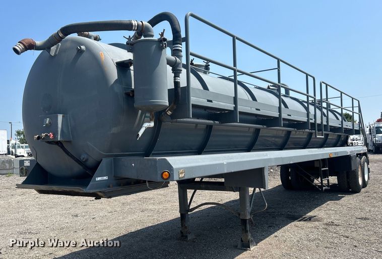 image for item EG0954 2012 Dragon Products Ltd. vacuum trailer