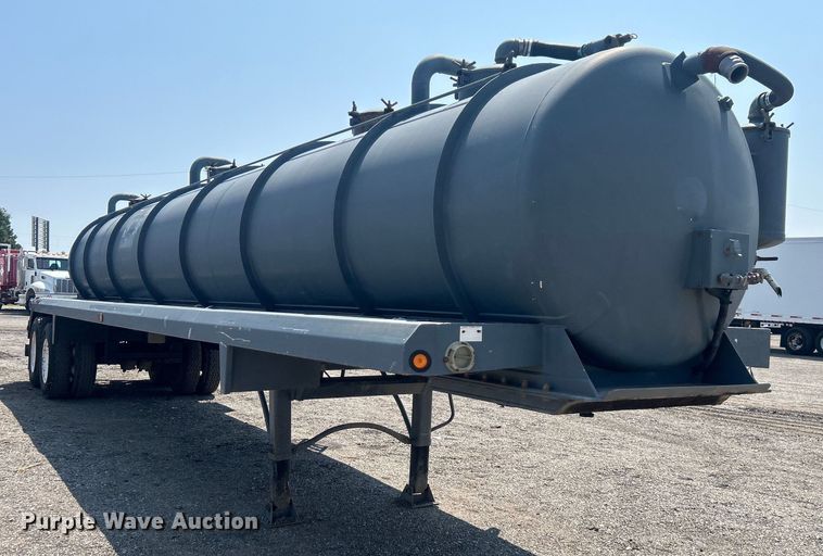 image for item EG0954 2012 Dragon Products Ltd. vacuum trailer