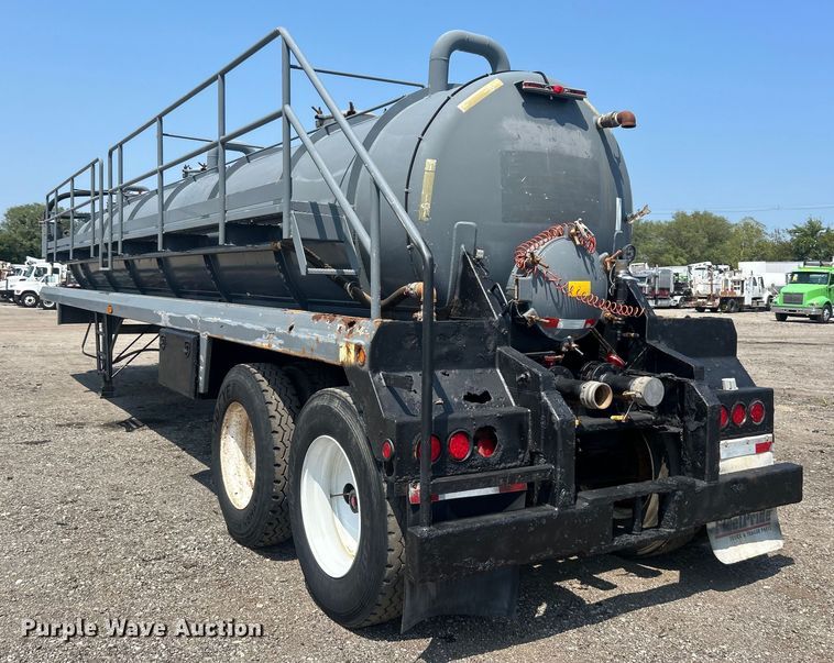 image for item EG0954 2012 Dragon Products Ltd. vacuum trailer
