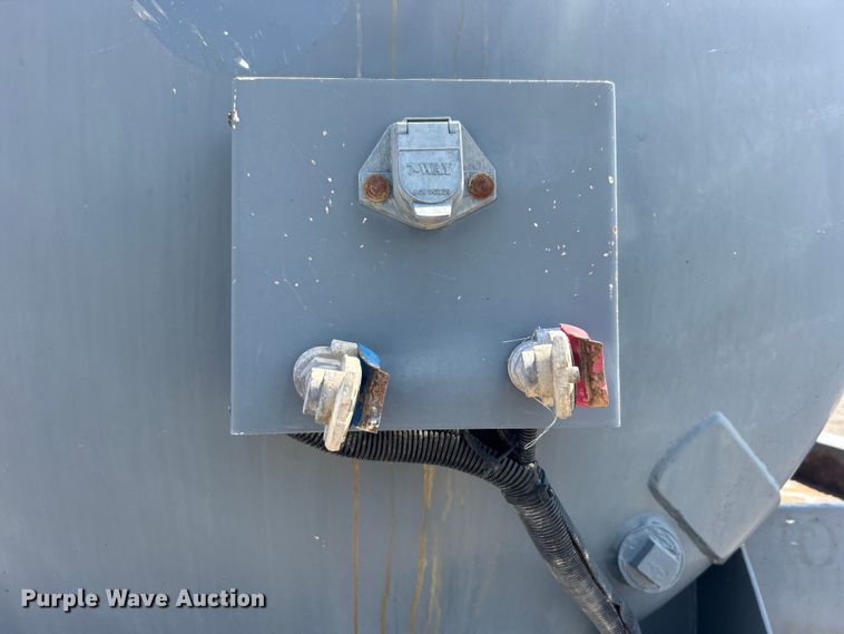 image for item EG0954 2012 Dragon Products Ltd. vacuum trailer