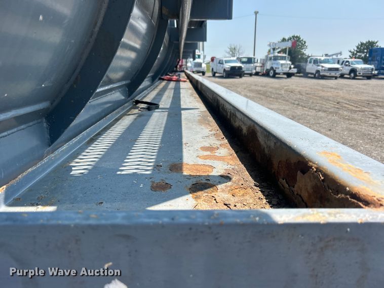 image for item EG0954 2012 Dragon Products Ltd. vacuum trailer