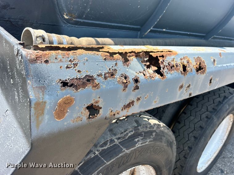 image for item EG0954 2012 Dragon Products Ltd. vacuum trailer