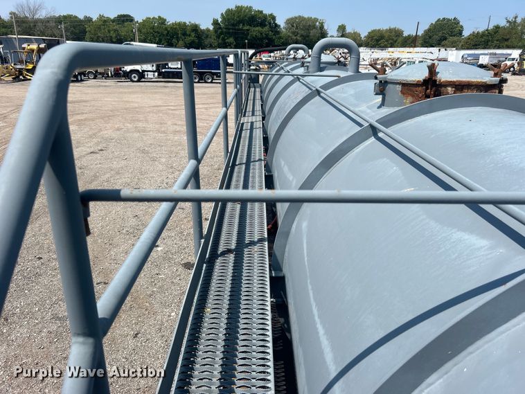 image for item EG0954 2012 Dragon Products Ltd. vacuum trailer