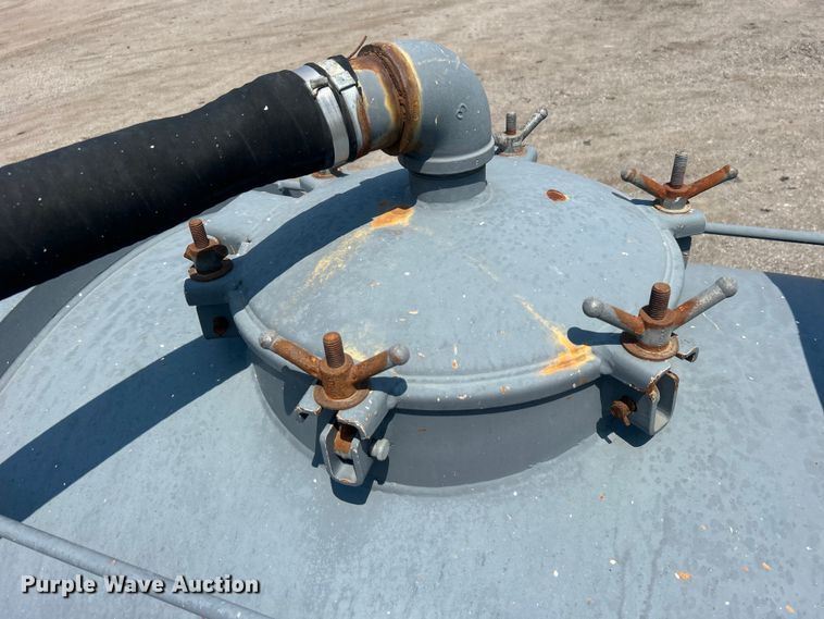 image for item EG0954 2012 Dragon Products Ltd. vacuum trailer