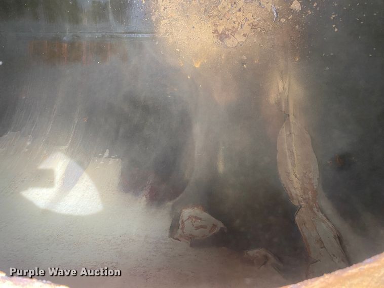 image for item EG0954 2012 Dragon Products Ltd. vacuum trailer