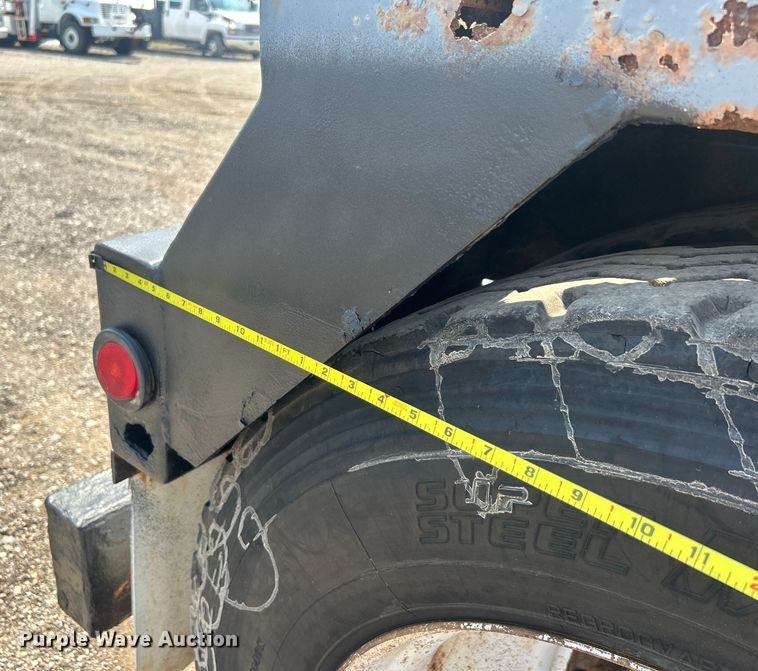 image for item EG0954 2012 Dragon Products Ltd. vacuum trailer