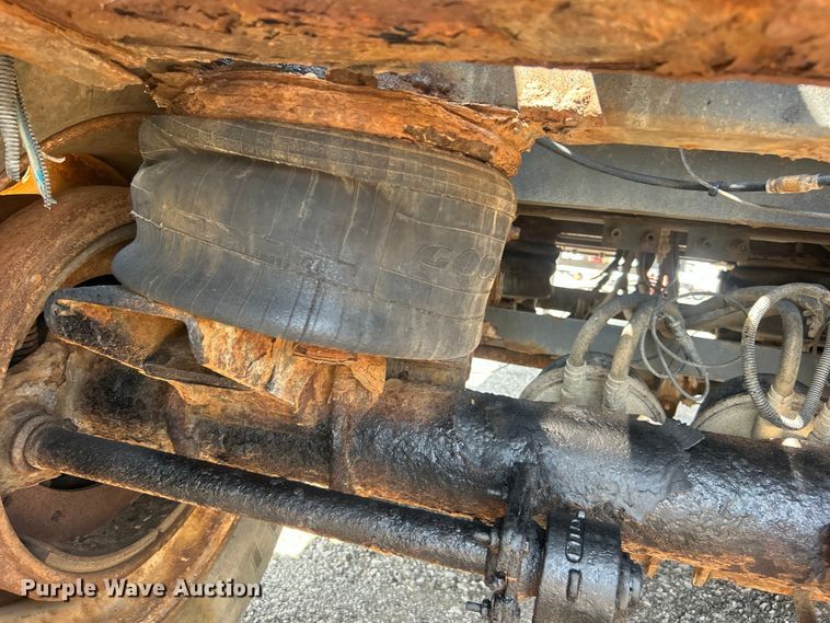 image for item EG0954 2012 Dragon Products Ltd. vacuum trailer