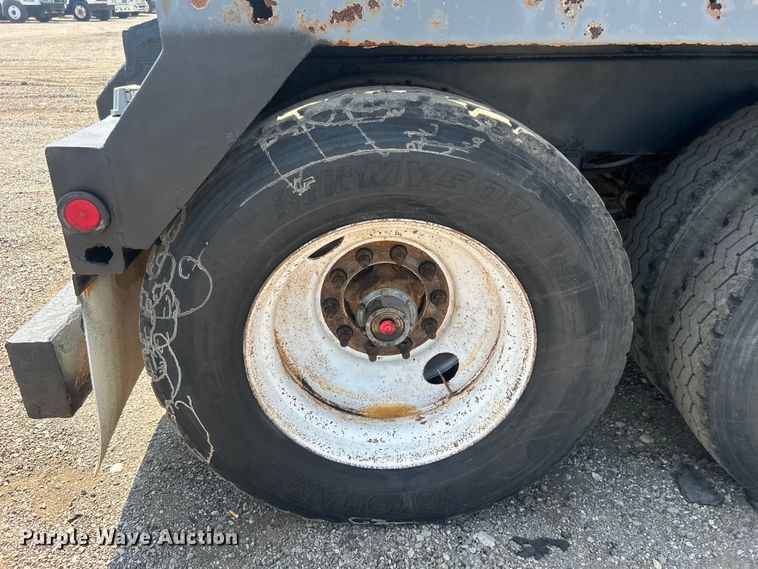 image for item EG0954 2012 Dragon Products Ltd. vacuum trailer