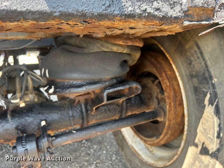 image for item EG0954 2012 Dragon Products Ltd. vacuum trailer