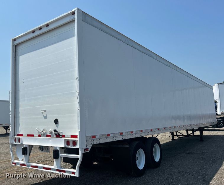 image for item EG0956 2002 Wabash National dry van trailer