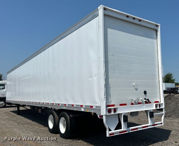 image for item EG0956 2002 Wabash National dry van trailer