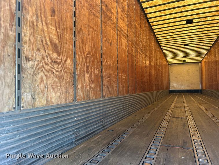 image for item EG0956 2002 Wabash National dry van trailer