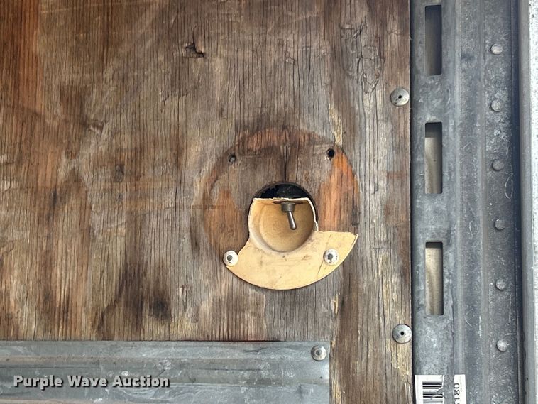 image for item EG0956 2002 Wabash National dry van trailer