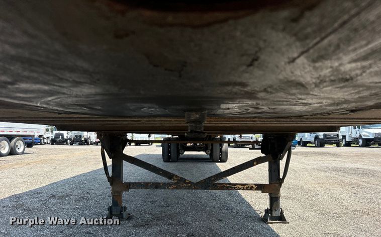 image for item EG0958 2012 Great Dane dry van trailer