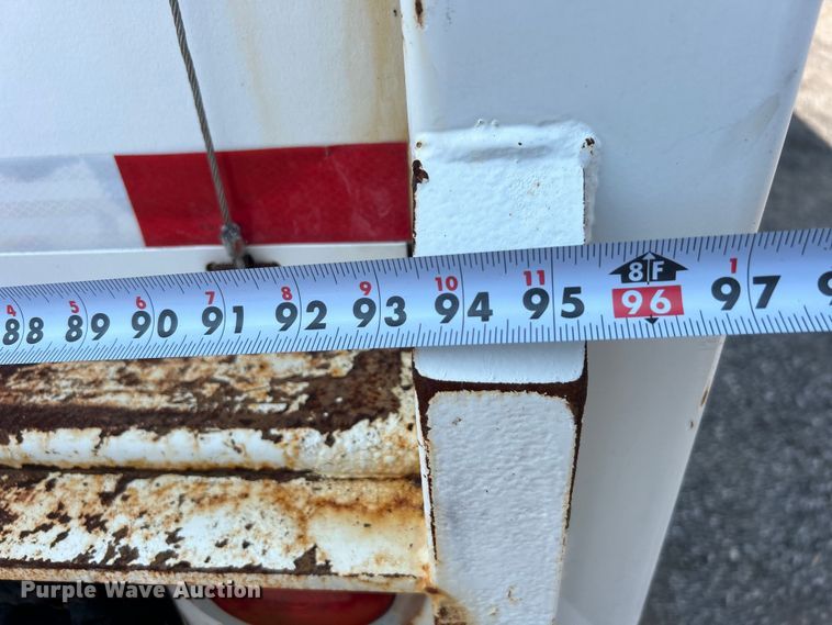 image for item EG0958 2012 Great Dane dry van trailer