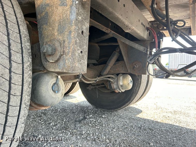 image for item EG0958 2012 Great Dane dry van trailer