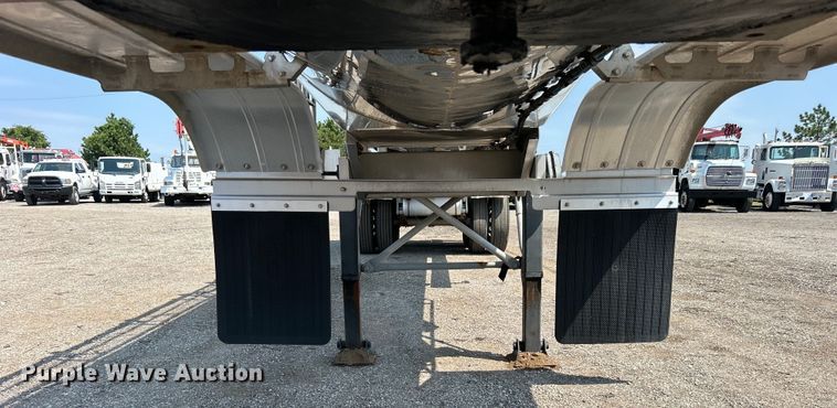 image for item EG0960 2016 Heil Trailer International Co. tank trailer