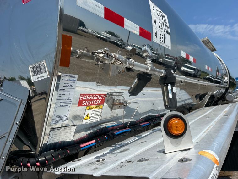 image for item EG0960 2016 Heil Trailer International Co. tank trailer