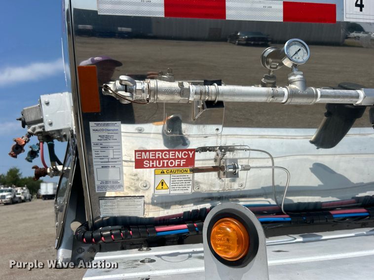 image for item EG0960 2016 Heil Trailer International Co. tank trailer