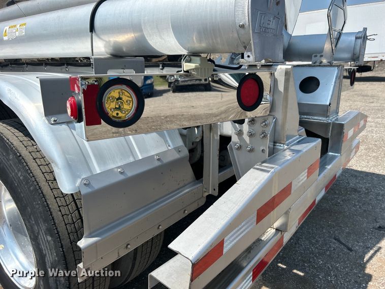 image for item EG0960 2016 Heil Trailer International Co. tank trailer