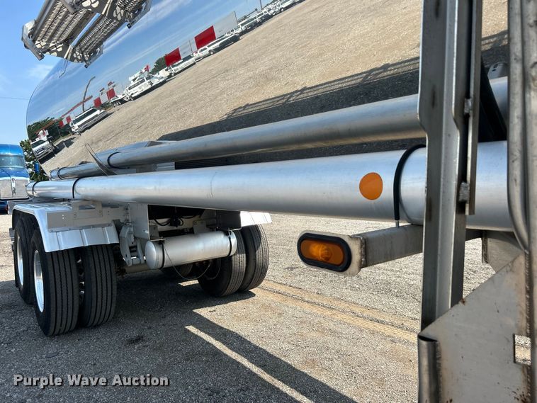 image for item EG0960 2016 Heil Trailer International Co. tank trailer