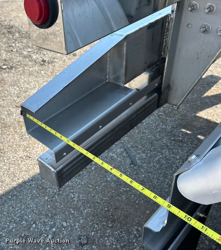 image for item EG0960 2016 Heil Trailer International Co. tank trailer