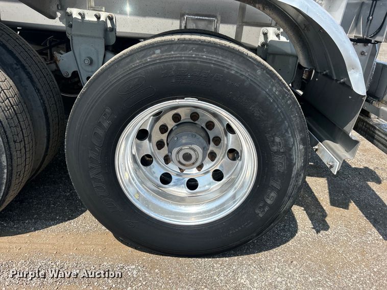 image for item EG0960 2016 Heil Trailer International Co. tank trailer