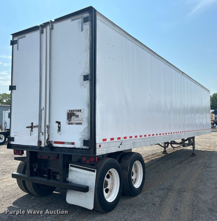 image for item EG0980 1984 Fruehauf  FBS-F2-45-CT dry van trailer