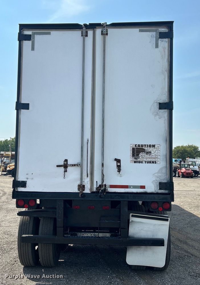 image for item EG0980 1984 Fruehauf  FBS-F2-45-CT dry van trailer