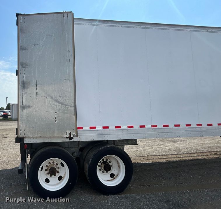 image for item EG0980 1984 Fruehauf  FBS-F2-45-CT dry van trailer