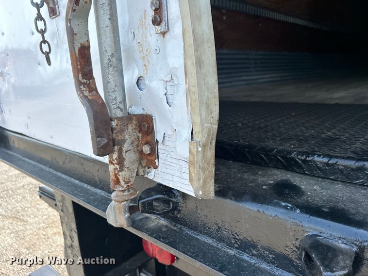 image for item EG0980 1984 Fruehauf  FBS-F2-45-CT dry van trailer