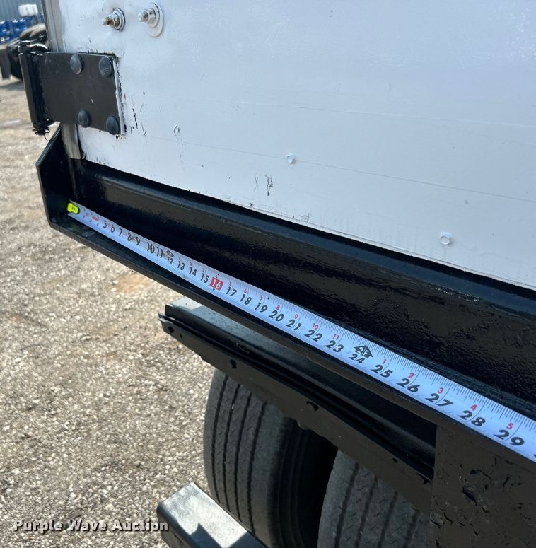 image for item EG0980 1984 Fruehauf  FBS-F2-45-CT dry van trailer