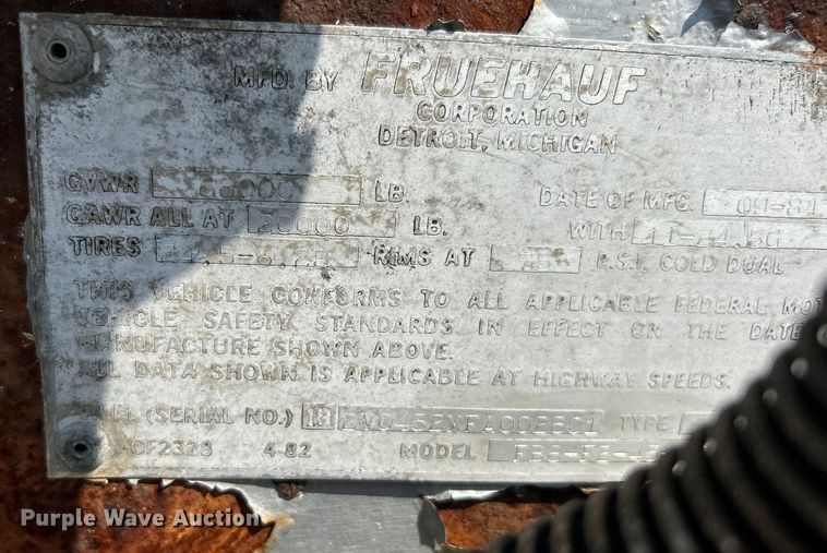 image for item EG0980 1984 Fruehauf  FBS-F2-45-CT dry van trailer