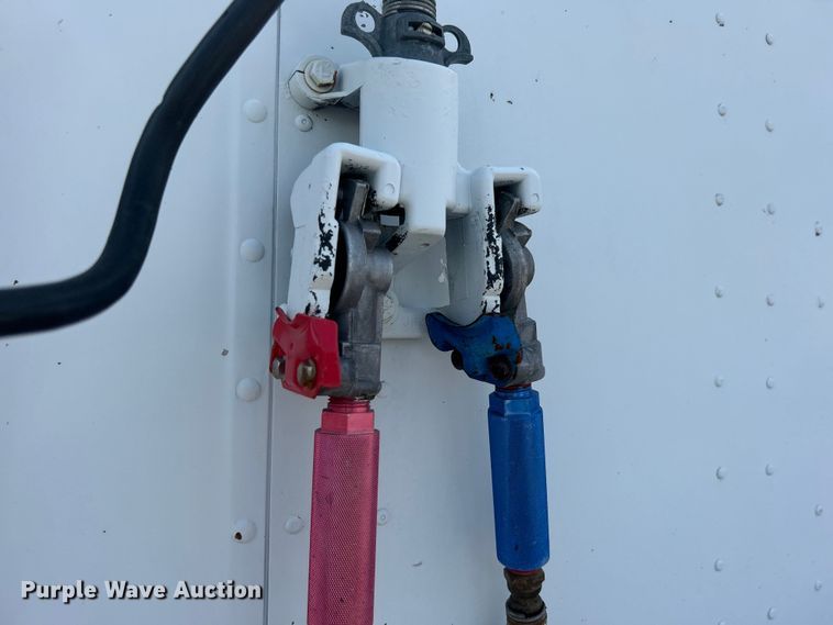 image for item EG0981 1988 International  9300 semi truck